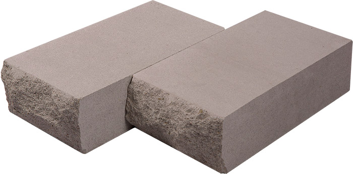 Силикатный кирпич темно-коричневый одинарный рустированный тычок КЗСК – 1