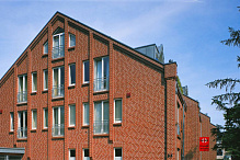 Плитка фасадная клинкерная Feldhaus Klinker R400 NF14 Carmesi liso гладкая, 240x71x14 – 2 Плитка фасадная клинкерная Feldhaus Klinker R400 NF14 Carmesi liso гладкая, 240x71x14 – 2