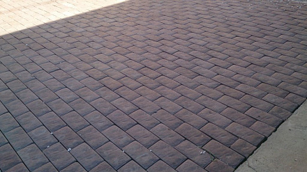 Тротуарная плитка Besser Английский булыжник 240x160х60 коричневый – 1