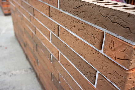 Кирпич облицовочный Мотив ригельный Коралл М-200 Красная Гвардия – 6