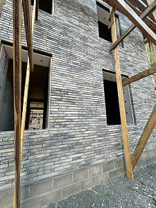 Кирпич гиперпрессованный ригельный Серый Обсидиан гладкий СПК – 9